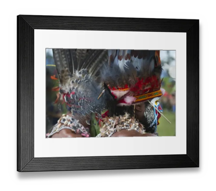 Framed Print : Roika Waria Sing-sing group from Hagen at the Hagen Show in Western Highlands P{apua New Guinea Framed Print : Roika Waria Sing-sing group from Hagen at the Hagen Show in Western Highlands P{apua New Guinea