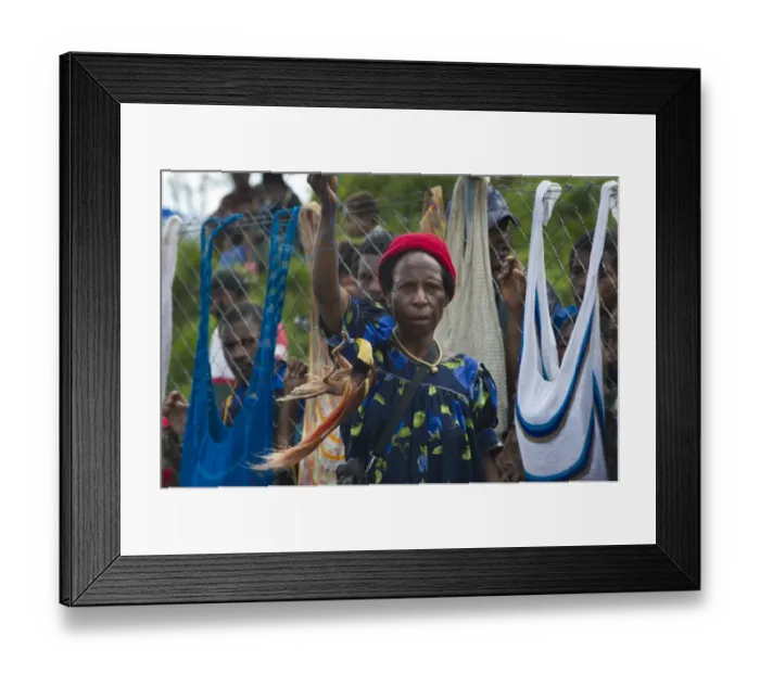 Framed Print : Lady in market with male Raggiana Bird of Paradise for sale Mt Hagen Papua New Guinea Framed Print : Lady in market with male Raggiana Bird of Paradise for sale Mt Hagen Papua New Guinea