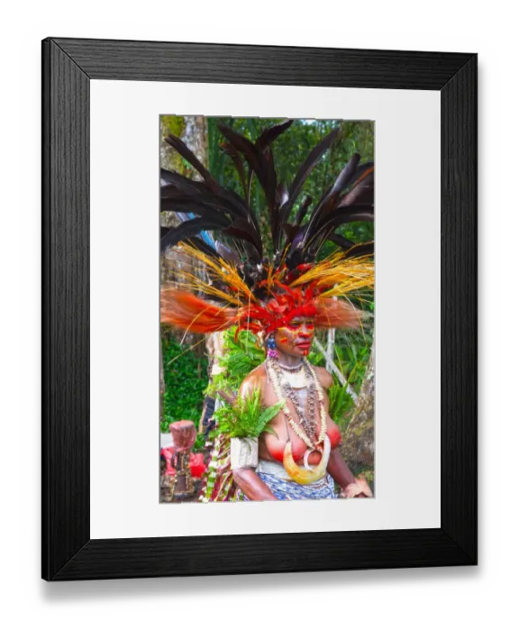 Framed Print : Performers from Jiwaka tribe in the Western Highlands at the Paiya show Sing-sing Framed Print : Performers from Jiwaka tribe in the Western Highlands at the Paiya show Sing-sing