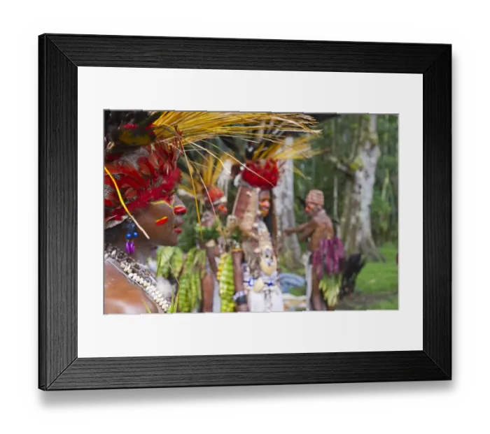 Framed Print : Jiwika Tribe from Western Highlands preparing for the Paiya Show in Western Highlands Framed Print : Jiwika Tribe from Western Highlands preparing for the Paiya Show in Western Highlands