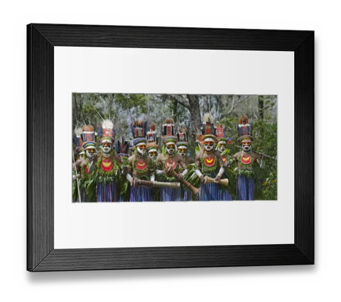 Framed Print : Tribal performers from the Anglimp District in Waghi Province Western Highlands Papua Framed Print : Tribal performers from the Anglimp District in Waghi Province Western Highlands Papua