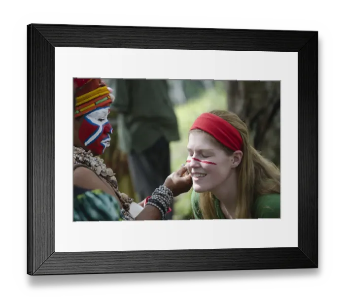 Framed Print : Tourist having her face painted at Sing-sing - The Paiya Show in Western Highlands