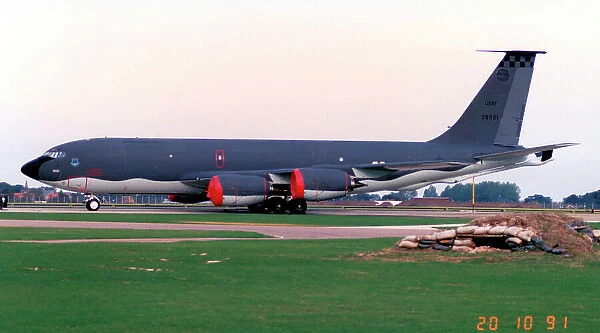 Boeing KC-135R Stratotanker 63-8021