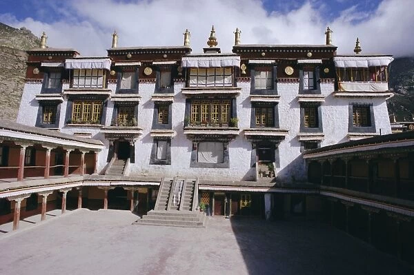 Drepung lamasery (monastery), Tibet, China, Asia