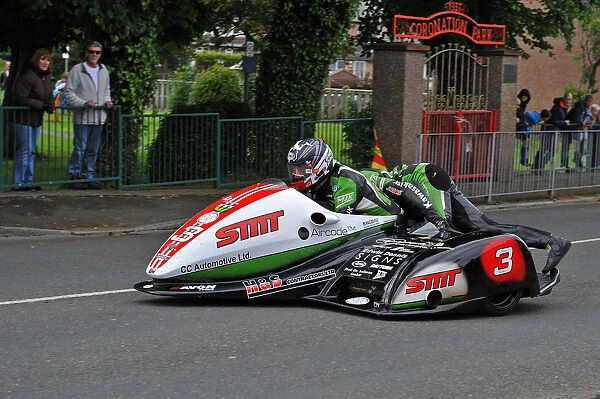 Tim Reeves & Gregory Cluze (DMR Honda) 2014 Sidecar TT