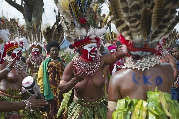 Cultural group from Mt Hagen dancing at a Sing-sing - Mt Hagen Show in Western Highlands