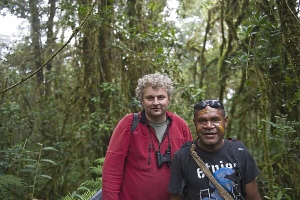 David Tipling & Alus on Bensons Trail Tari Papua New Guinea