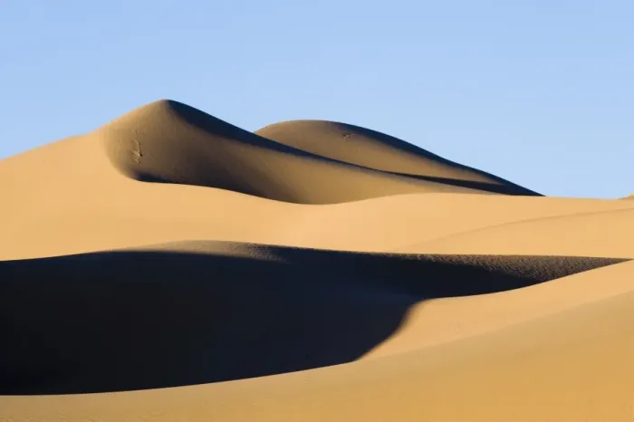 Framed Print : Khongoryn Els sand dunes in southern Gobi Desert Mongolia winter Framed Print : Khongoryn Els sand dunes in southern Gobi Desert Mongolia winter
