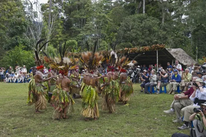 Framed Print : Western Highland Sing-sing group performing for tourists at Paiya Show in Western Framed Print : Western Highland Sing-sing group performing for tourists at Paiya Show in Western