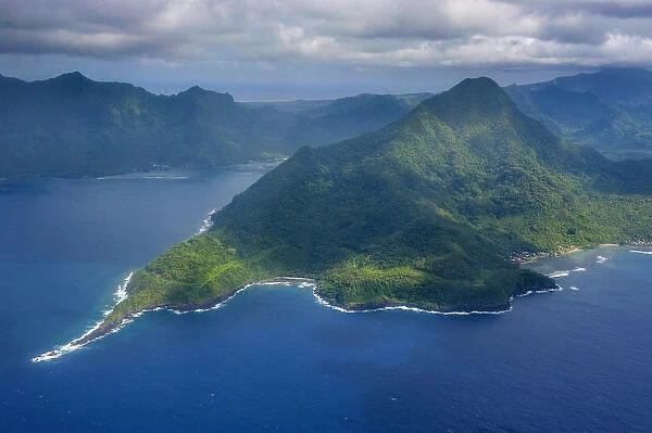 Aerial of the island of Upolo, Samoa, South Pacific