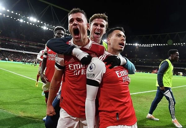 Martinelli and Xhaka-Led Arsenal Celebrate Second Goal Against West Ham in 2022-23 Premier League