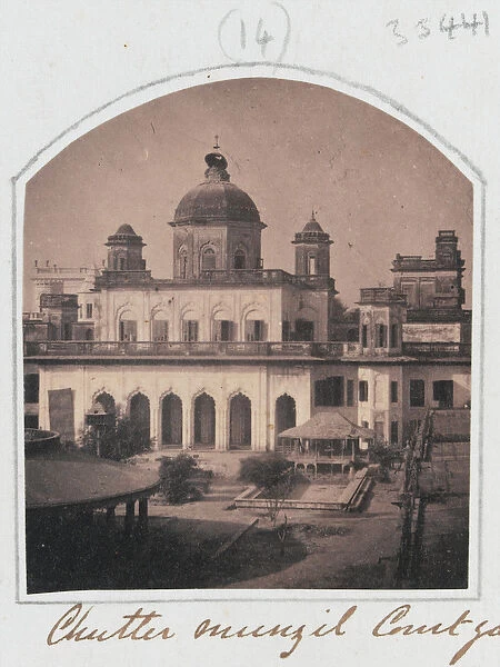 Chutter Munzil Courtyard, 1858 circa (b  /  w photo)