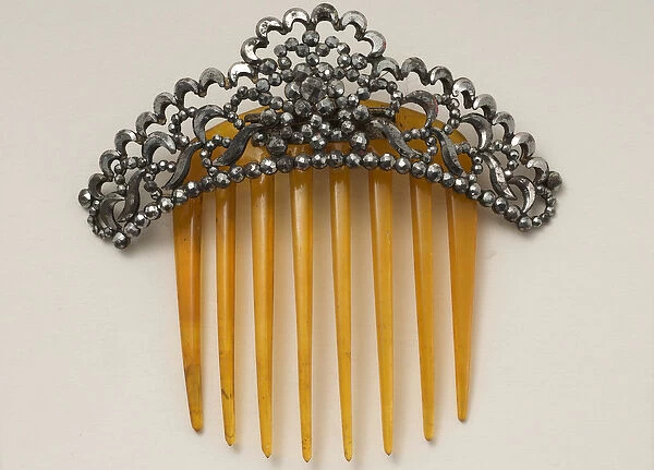 Hair comb with hinged headpiece (synthetic horn, steel and white steel beads)