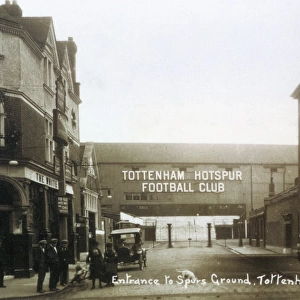 Entrance to Tottenham Hotspur football ground, c. 1906