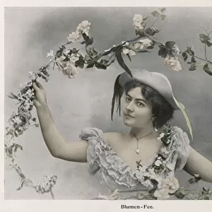FEMALE TYPE / FLOWERS 1904
