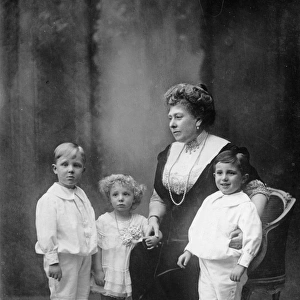 Princess Beatrice and her Spanish grandchildren