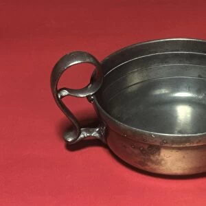 Pewter bleeding bowl, 19th century C017 / 3580