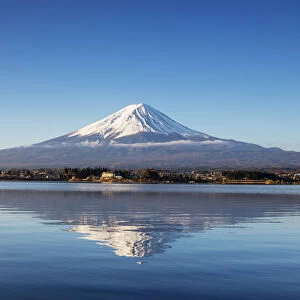 Mount Fuji, 3776m, UNESCO World Heritage Site, and Kawaguchiko lake, Yamanashi Prefecture