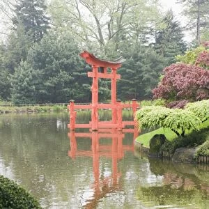 Torii gate in Japanese garden, Brooklyn Botanical Garden, Brooklyn, New York City