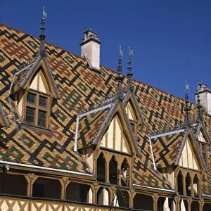 Verandahs and roof of the Hospices de Beaune on the Cote d Or, Bourgogne
