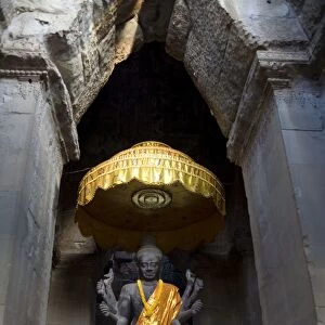 Vishnu statue at Angkor Wat, UNESCO World Heritage Site, Angkor, Siem Reap, Cambodia, Indochina, Southeast Asia, Asia