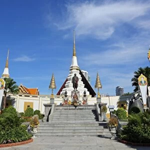 Wat Yannawa temple, Bangkok, Thailand