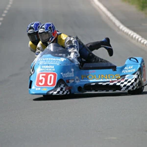 Bruce Moore & Alan Founds (Ireson Yamaha) 2005 Sidecar TT