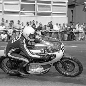 Gerry Babb (Yamaha) 1975 Junior Manx Grand Prix