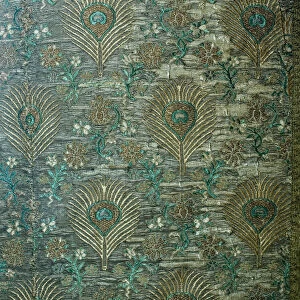 Dress fabric with peacock feather design dating to around 1600 and made in Italy