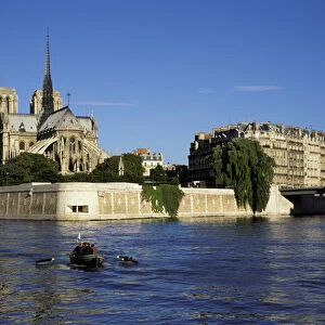 Europe, France, Paris. Notre Dame cathedral and the Ile de la Cite