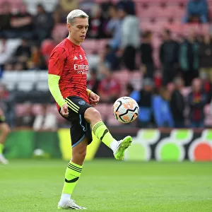 Arsenal's Leandro Trossard Warming Up Ahead of AFC Bournemouth Clash (2023-24 Premier League)
