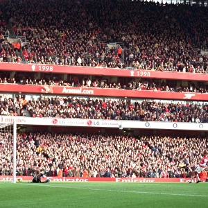 Gilberto scores his 2nd and Arsenals 3rd from the penalty spot