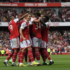 Thomas Partey Scores First Goal: Arsenal's Victory Against Tottenham Hotspur in the 2022-23 Premier League
