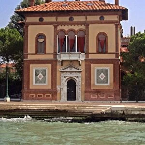 Italy, Venice, House next to lagoon