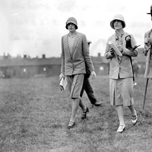 Doncaster Sales. Lady Hillingdon, Mrs Euan Wallace and Hon George Lambton 1928