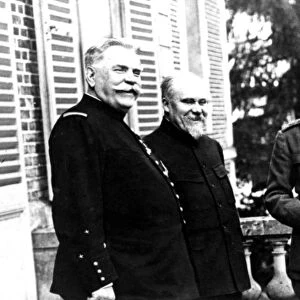 First World War King George V with General Joseph Joffre, President Poincare