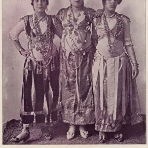 Chicago Worlds Fair, 1893: Three Dancing Girls from Egypt (b / w photo)