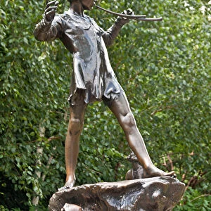 Peter Pan statue in Kensington Gardens