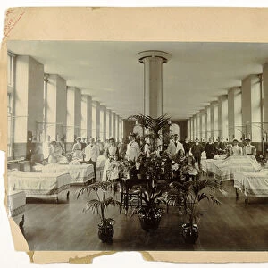 A ward at St. Thomas Hospital, 1908 (b / w photo)