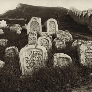 Yugoslavia: Seraievo, Jewish Cemetery (b / w photo)