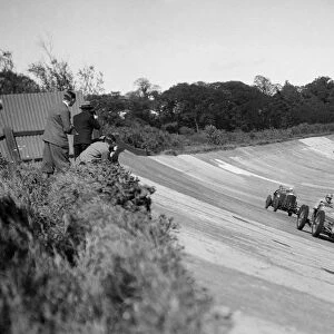 Earl Howes Delage GP leading ER Halls Bentley at the BARC Meeting, Brooklands, 25 May 1931