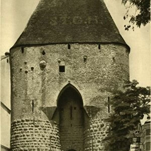 The Wiener Tor, Hainburg an der Donau, Lower Austria, c1935. Creator: Unknown