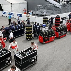 Formula One World Championship: Teams prepare for the grid