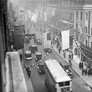 Bond Street, Central London on a busy Friday in November 1934
