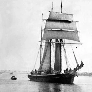 The Danish schooner sailing ship Vera entering the River Tyne