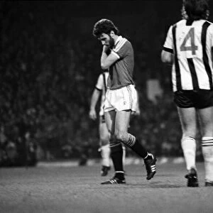 Manchester United 2 v. Notts. County 1. Division 1 Football. October 1981 MF04-12-083
