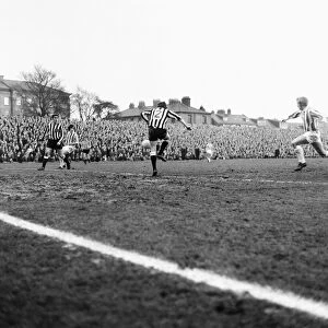 Newcastle 0-2 Stoke, League match at St James Park, Saturday 9th January 1971