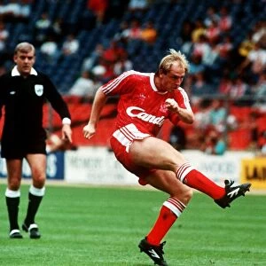 Steve McMahon football in action for Liverpool during the pre-season Makita international