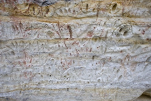 Aboriginal Rock Art at the Art Gallery in Carnarvon Gorge Queensland - stencil Aboriginal Rock Art at the Art Gallery in Carnarvon Gorge Queensland - stencil