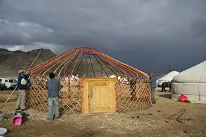 People Prints: Erecting a Ger camp at Bayan-Ulgii in preparation for the eagle hunters festival